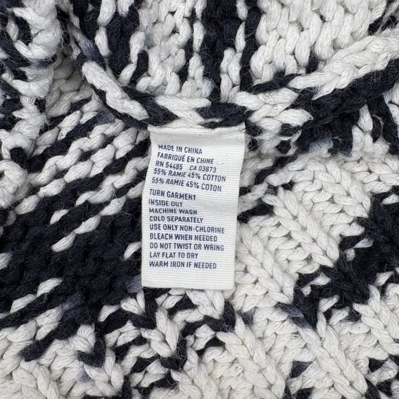 American Eagle Outfitters Womens Knit Sweater Round Neck Size XSmall Black White - Picture 3 of 8